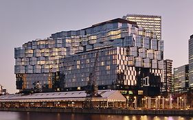 1 Hotel Melbourne